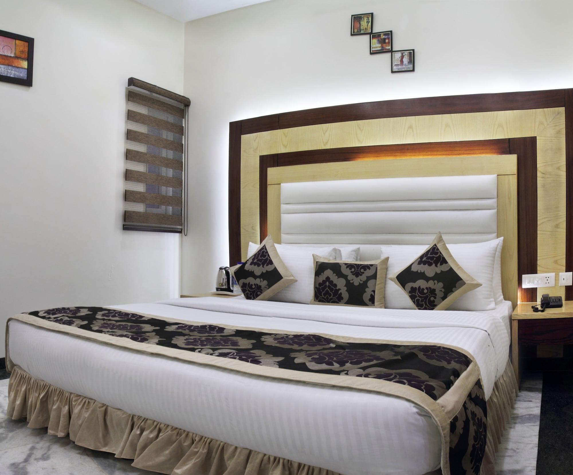 Hotel Hari Piorko - New Delhi Railway Station Exterior photo