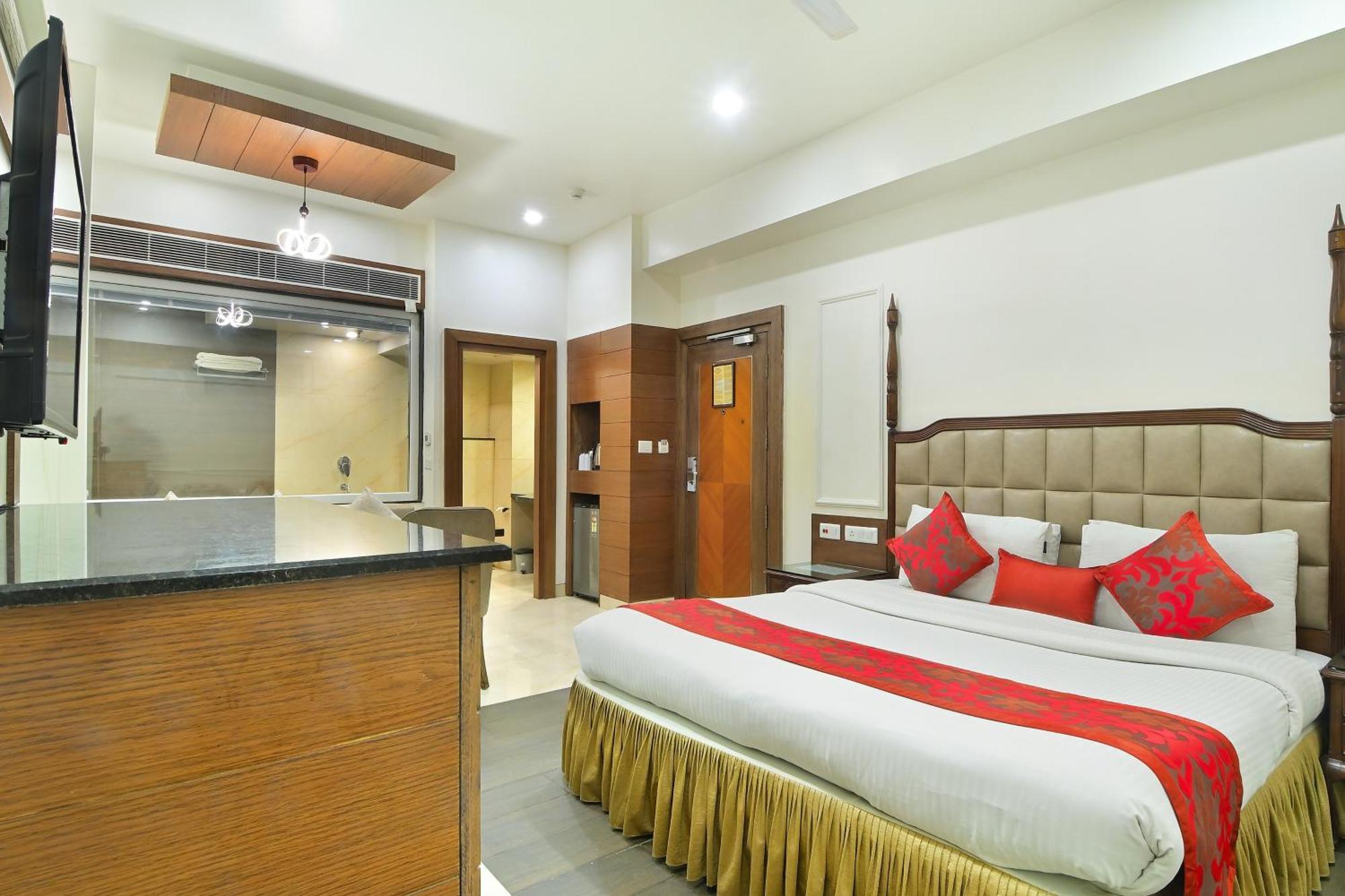 Hotel Hari Piorko - New Delhi Railway Station Exterior photo