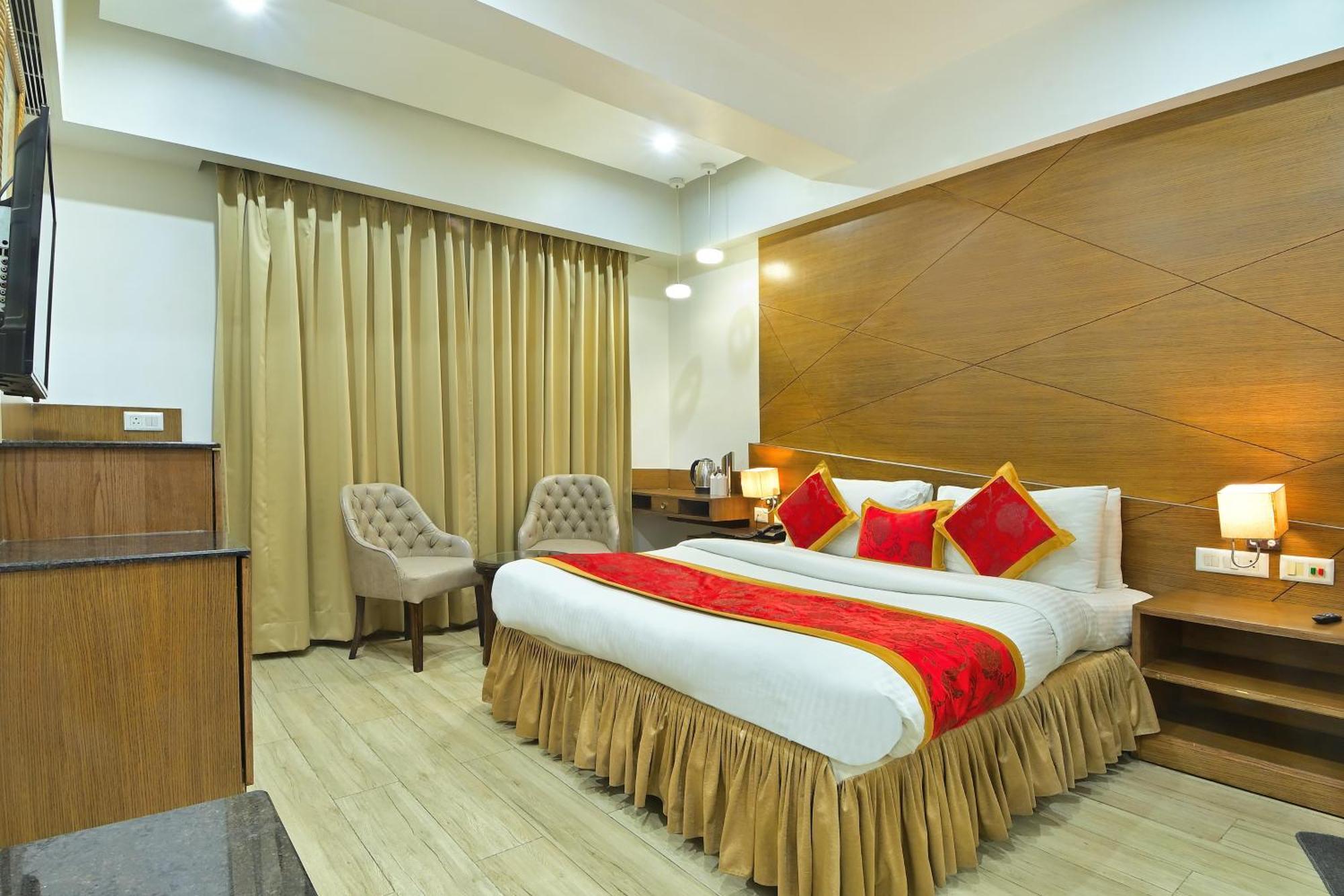 Hotel Hari Piorko - New Delhi Railway Station Exterior photo