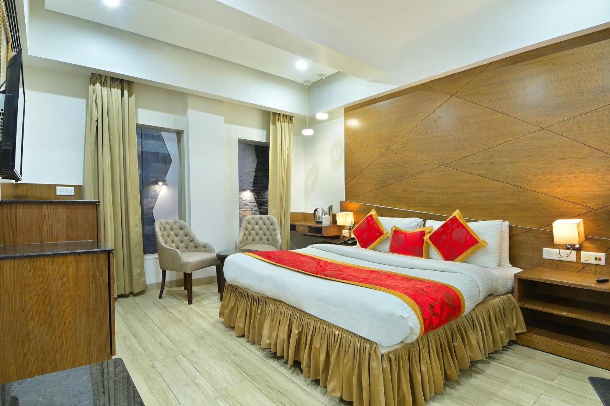 Hotel Hari Piorko - New Delhi Railway Station Exterior photo